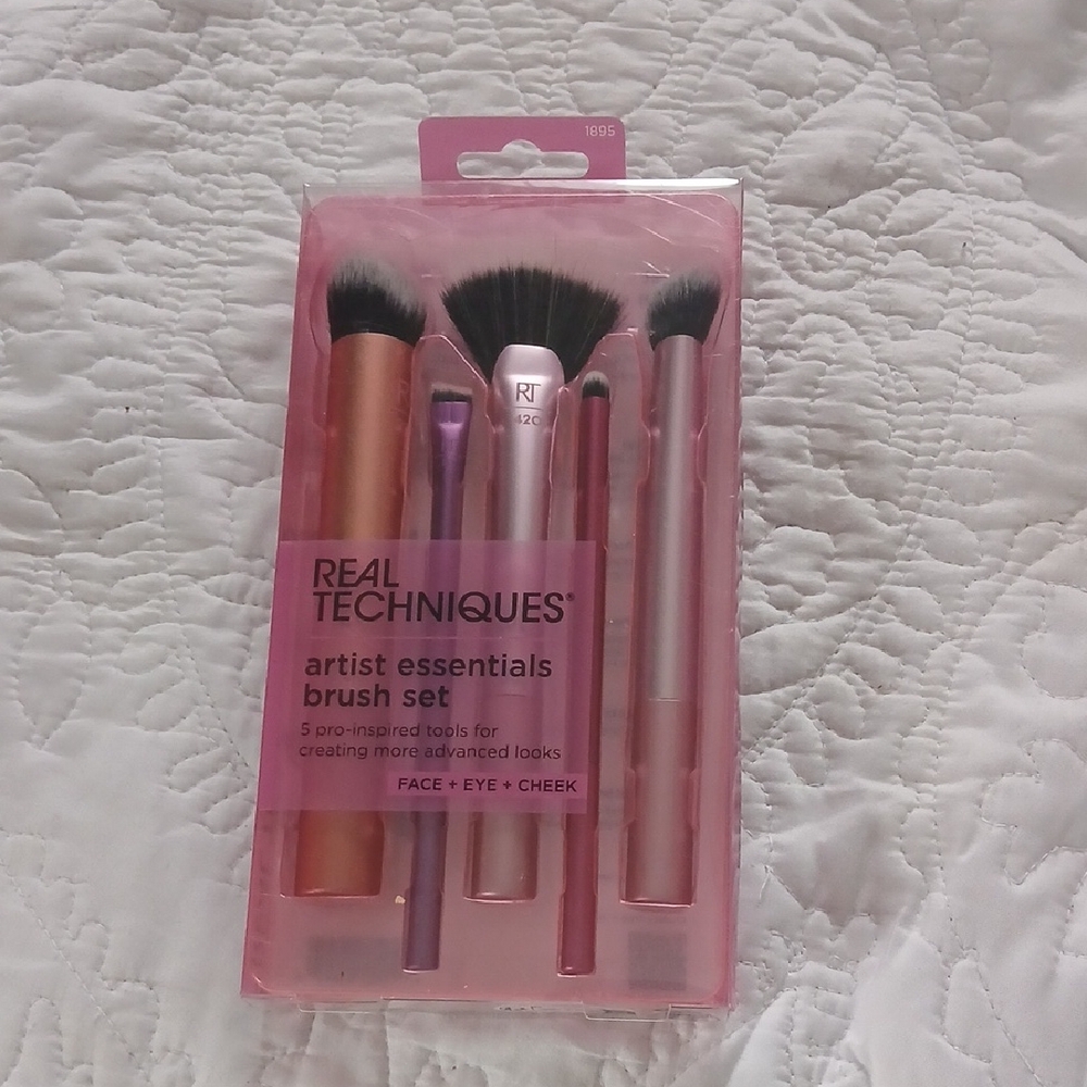 Real Techniques Pink and Purple Brush Collection
